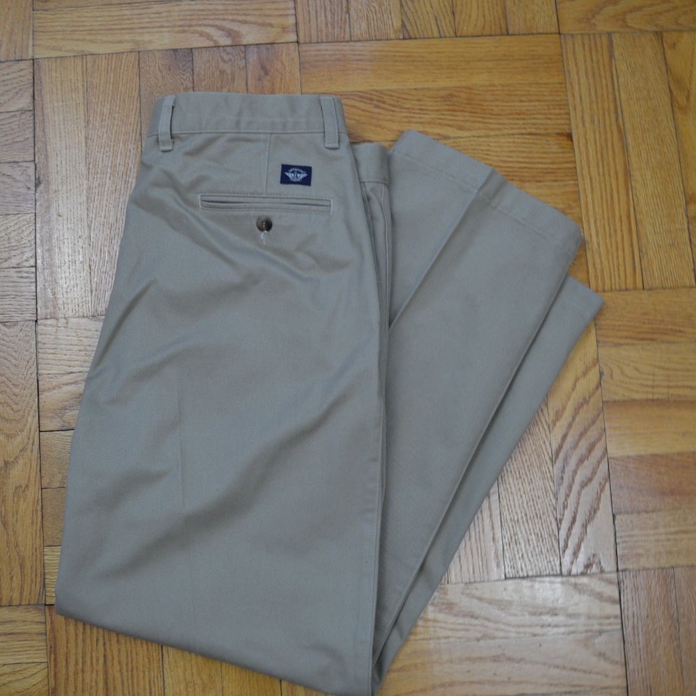 Dockers twill no-wrinkle khakis